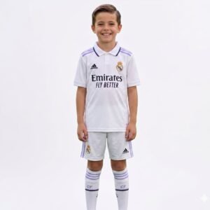 1ª Equipación local del Real Madrid Niño 2022/23